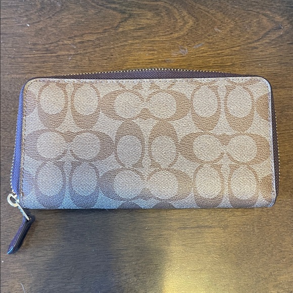 Coach Pink and Tan Signature Zip Wallet - Picture 2 of 5